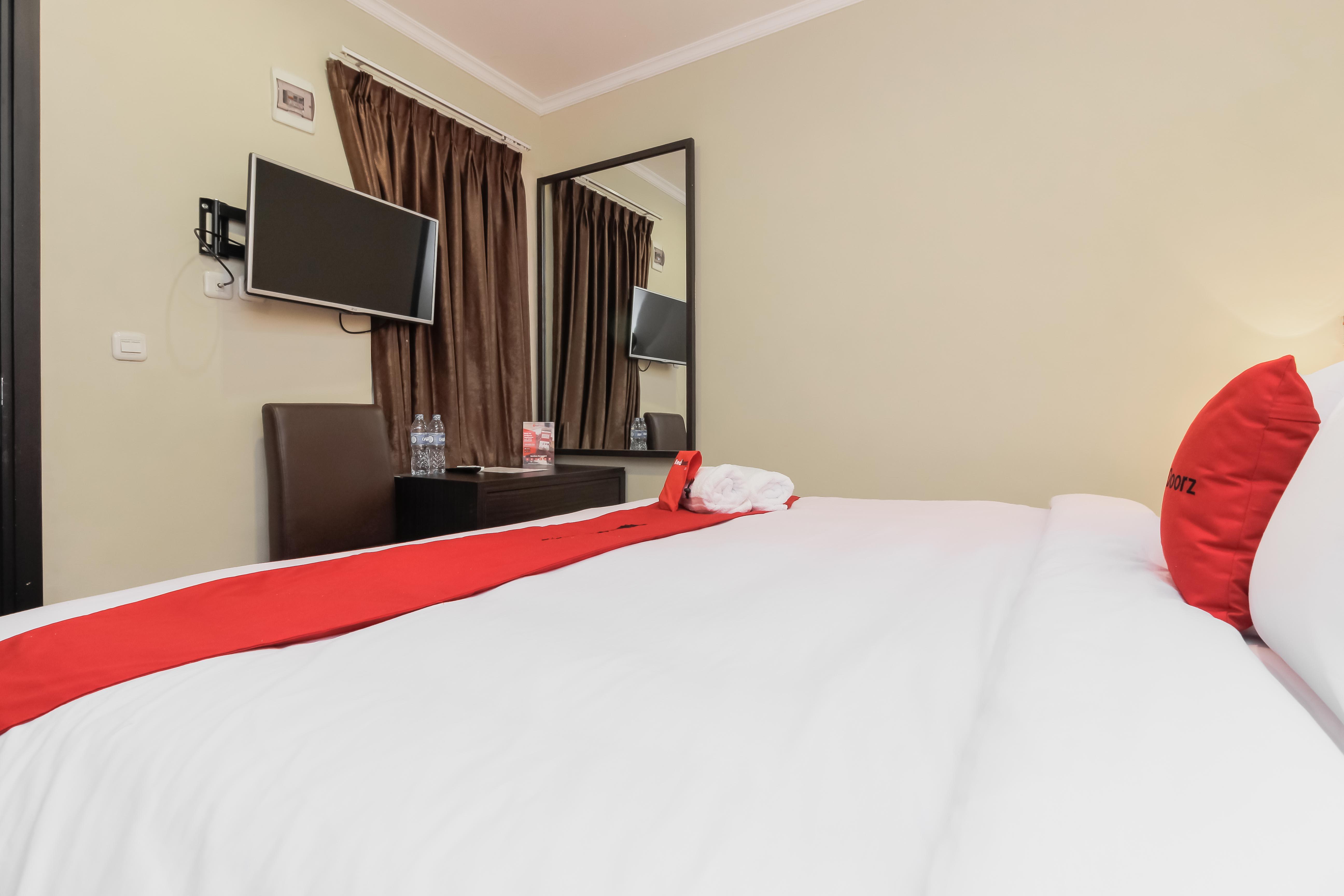 RedDoorz Plus @ Thamrin Dżakarta Zewnętrze zdjęcie