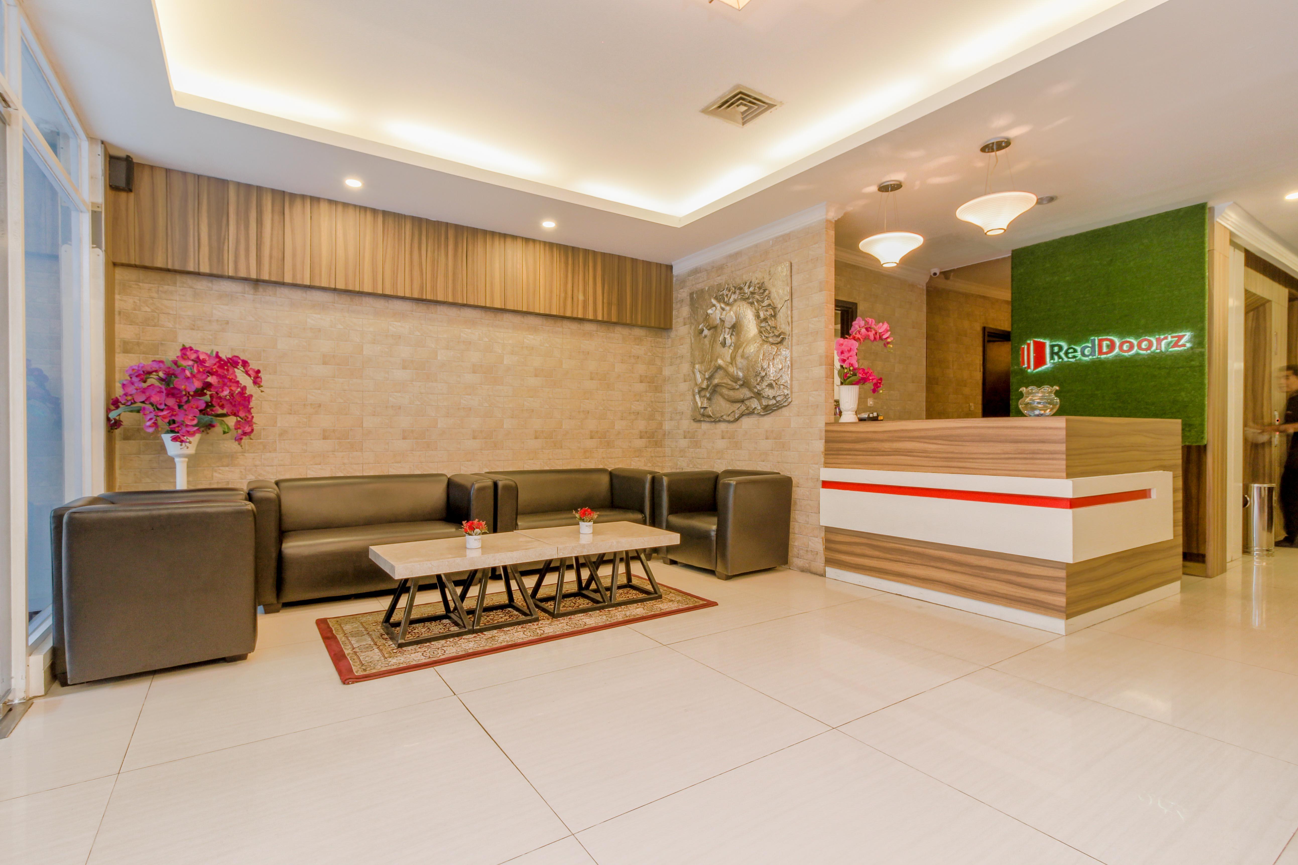 RedDoorz Plus @ Thamrin Dżakarta Zewnętrze zdjęcie